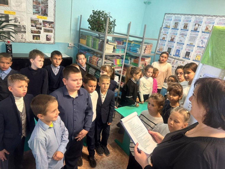 Месячных школьных библиотек.