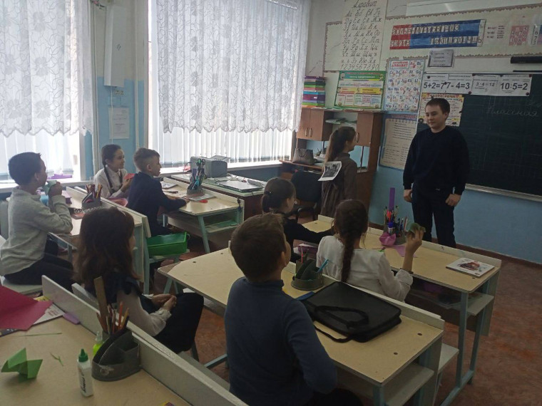 Ребята провели забавную игру.